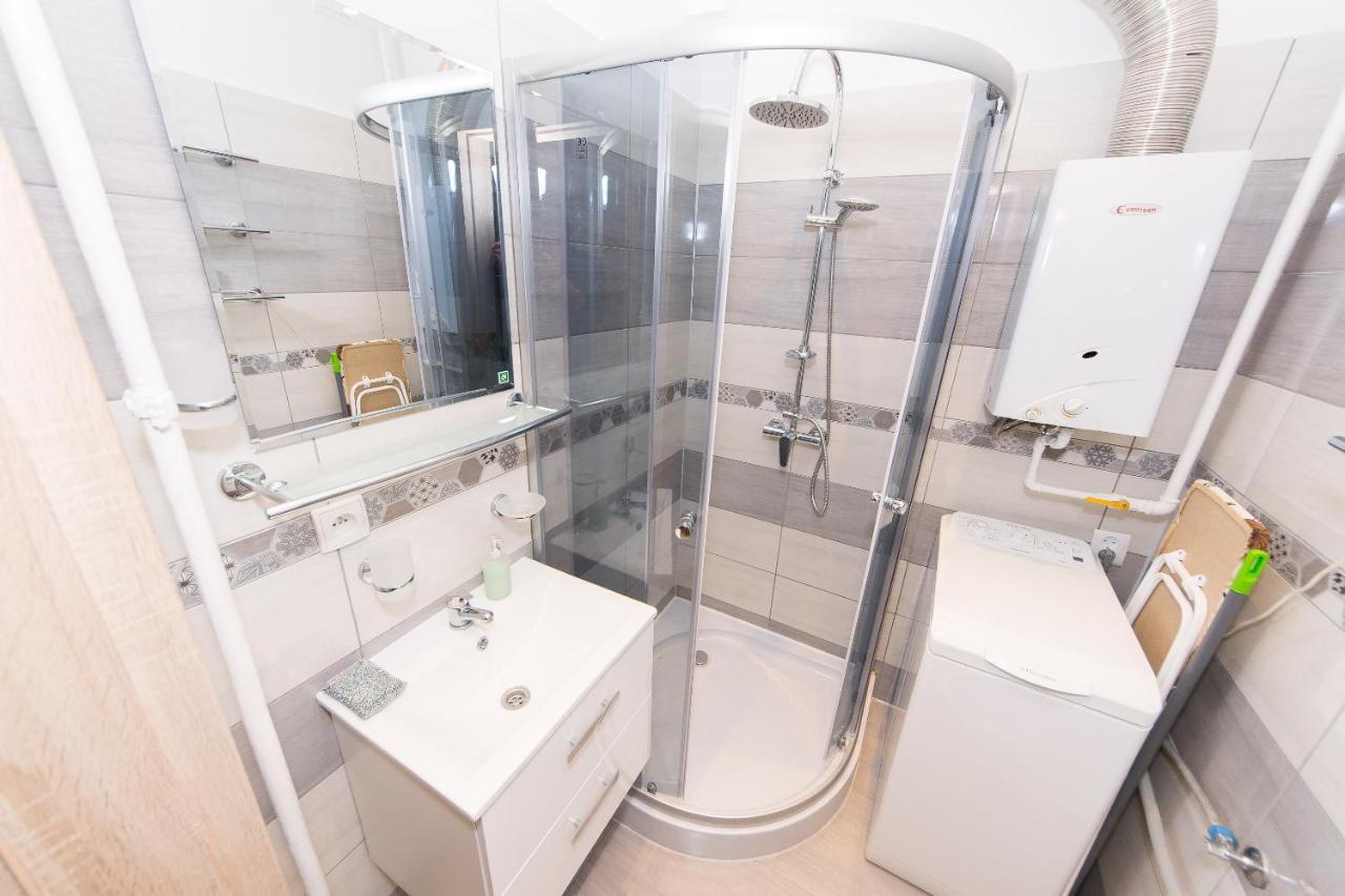 3-Bedroom Flat In City Center P4You Pl 크라쿠프 외부 사진