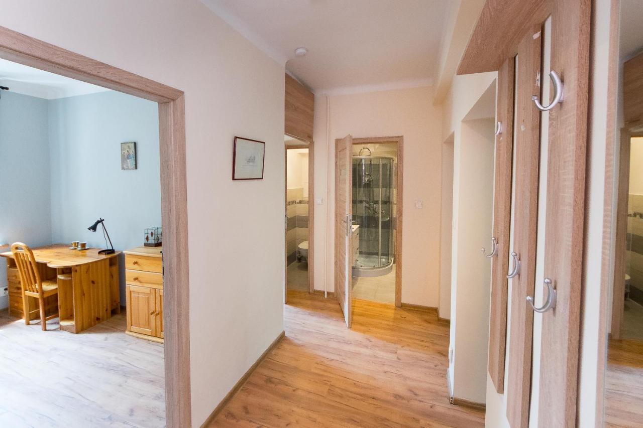3-Bedroom Flat In City Center P4You Pl 크라쿠프 외부 사진